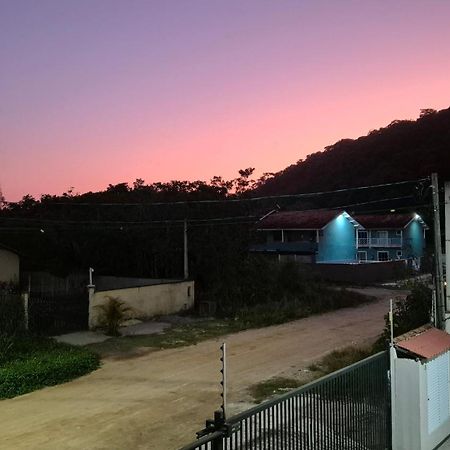 Kitnet Aconchegante Praia De Maranduba Appartement Ubatuba Buitenkant foto